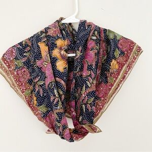Vintage Echo Design Floral Square Scarf Batik-Style 34x34.5 Cotton China Seas